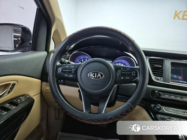 Kia The New Carnival id 4536354 из Кореи 18