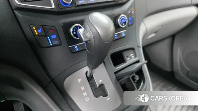 Hyundai The New Grand Starex id 3349951 из Кореи 19