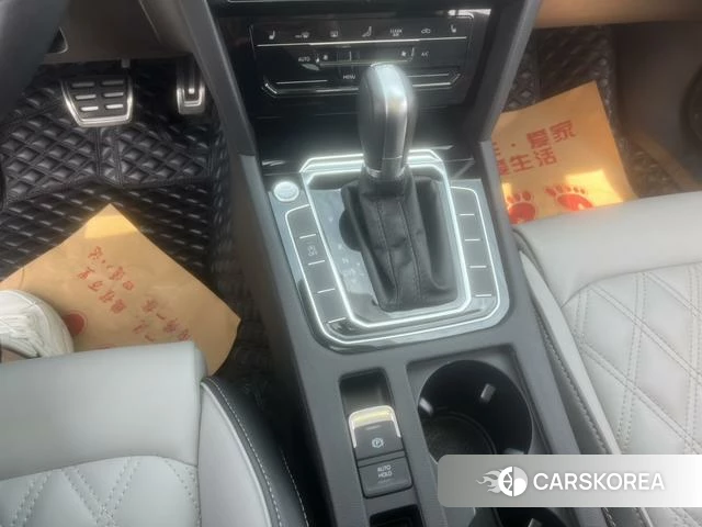 Volkswagen Magotan id 4277806 из Китая 20