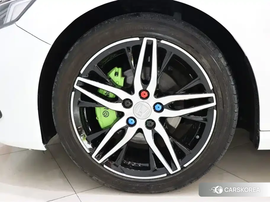 Honda Accord id 4514105 из Китая 19