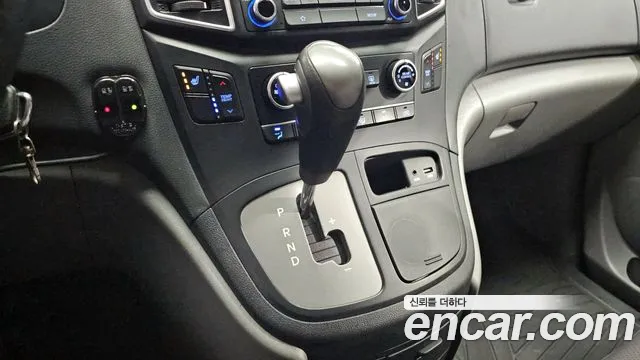 Hyundai The New Grand Starex id 2808549 из Кореи 19