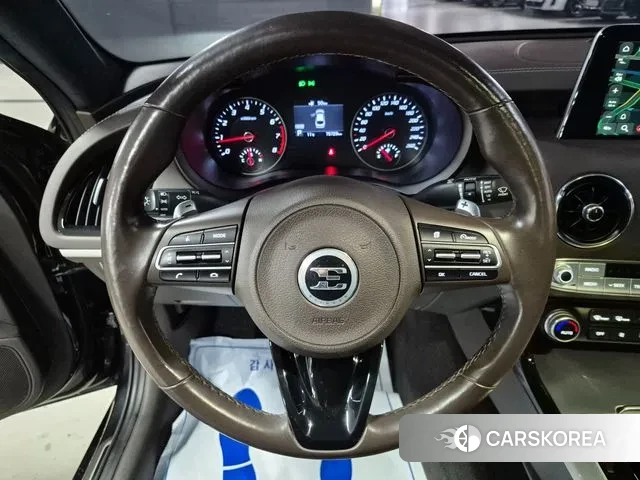 Kia Stinger id 3737106 из Кореи 19