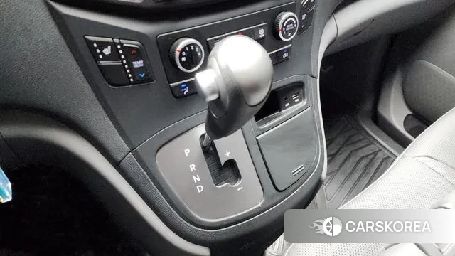 Hyundai The New Grand Starex id 3429107 из Кореи 19