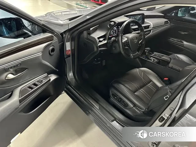 Lexus ES300h 7th generation id 2997408 из Кореи 19