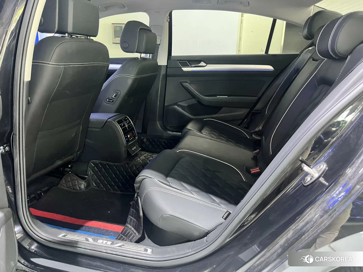Volkswagen Magotan PHEV id 4452772 из Китая 16