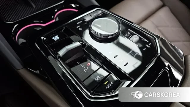 BMW 5 Series (G60) id 3316551 из Кореи 19