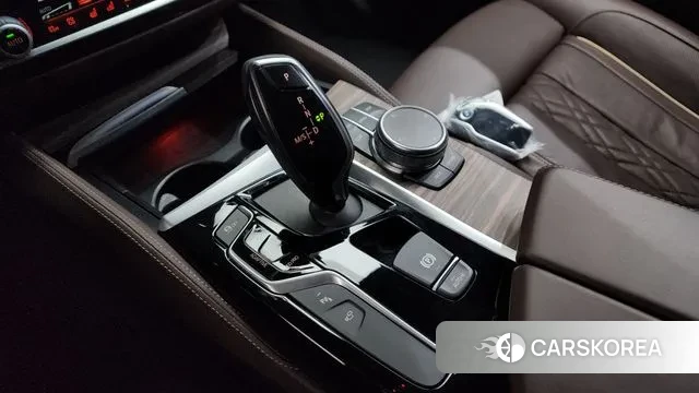 BMW 5 Series (G30) id 3676955 из Кореи 19