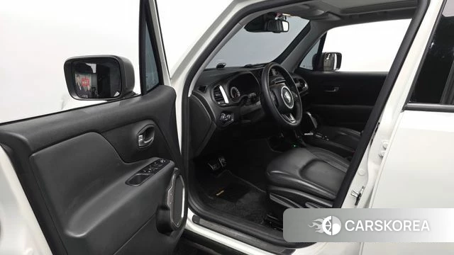Jeep Renegade id 4383093 из Кореи 29