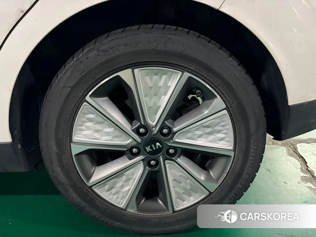 Kia Soul Booster EV id 4317856 из Кореи 13