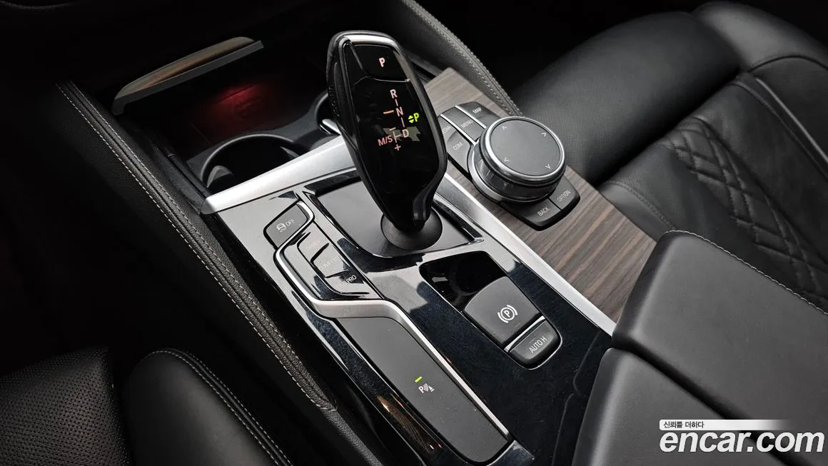 BMW 5 Series (G30) id 2055758 из Кореи 19