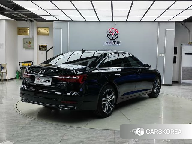 Audi A6L id 4259469 из Китая 15