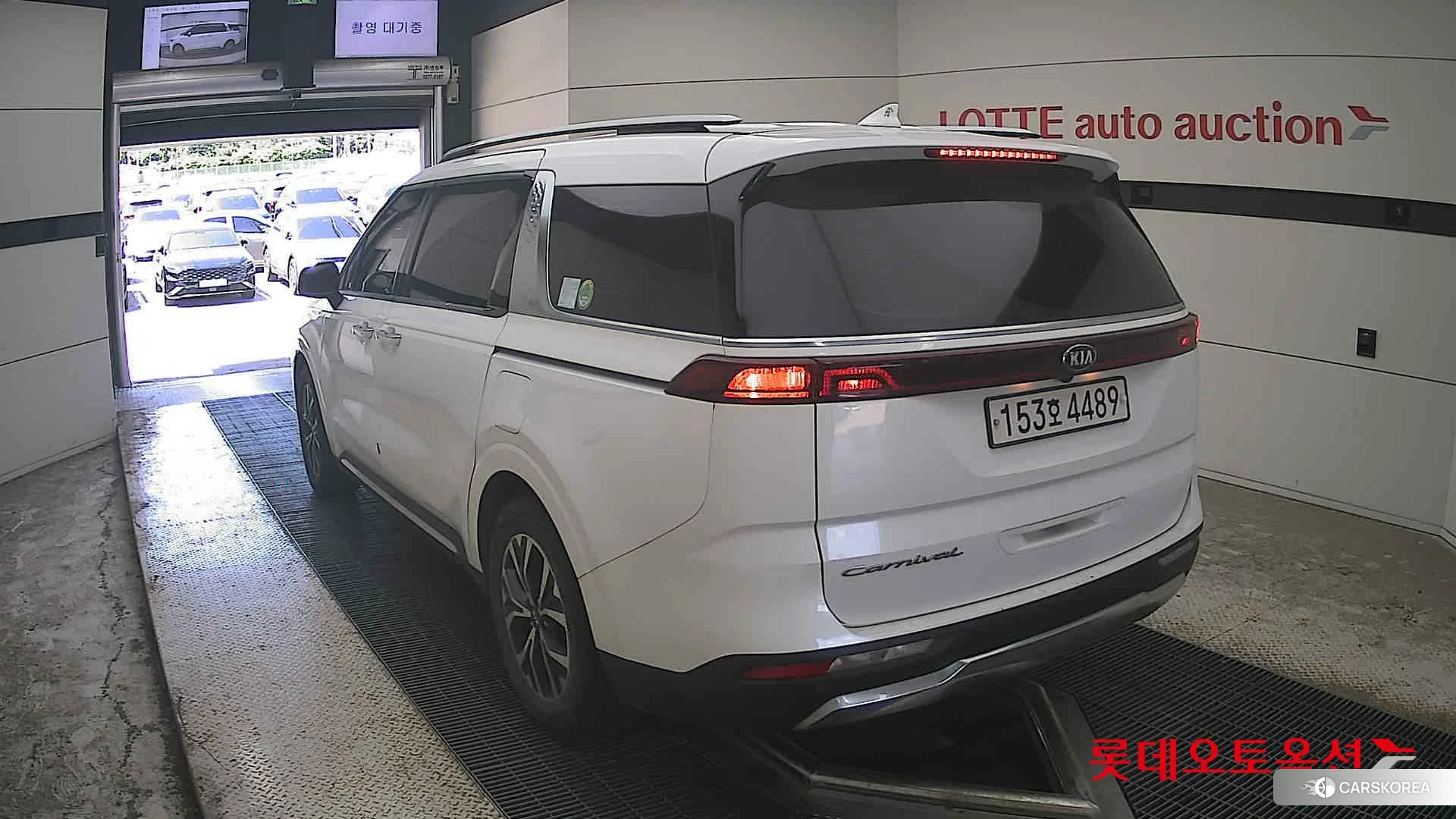 Kia Carnival id 4679383 из Кореи 35