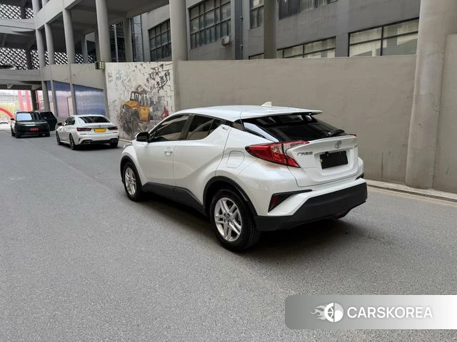 Toyota C-HR id 4236588 из Китая 9
