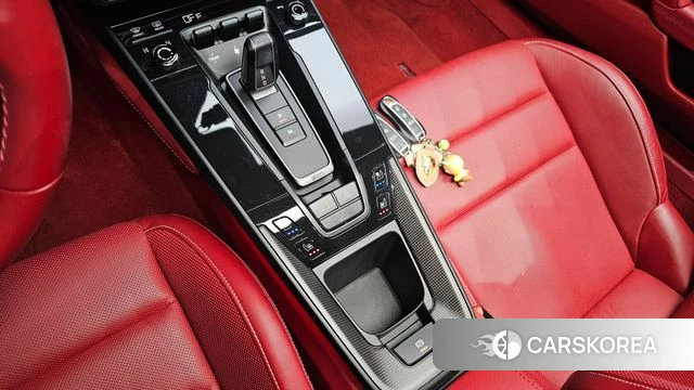 Porsche 911(992) id 3842251 из Кореи 19