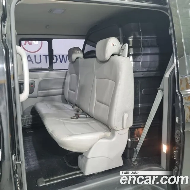 Hyundai The New Grand Starex id 2922780 из Кореи 19