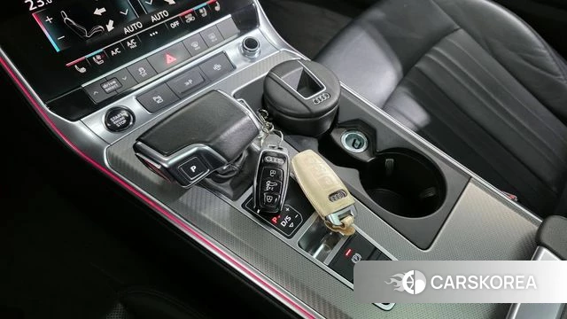 Audi A6 (C8) id 3787060 из Кореи 19