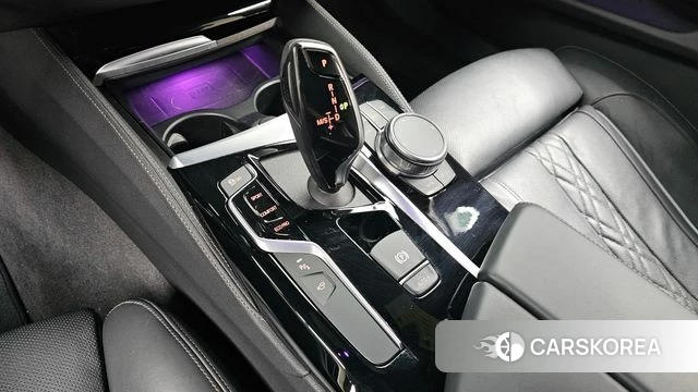 BMW 5 Series (G30) id 4284772 из Кореи 32