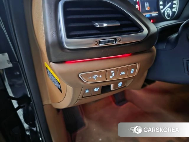 Genesis G90 id 4285430 из Кореи 9