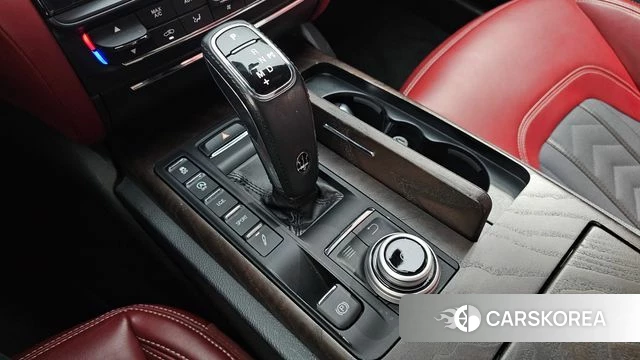 Maserati Quattroporte id 4737119 из Кореи 30
