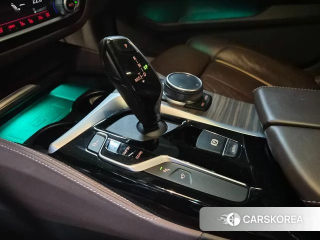 BMW 5 Series (G30) id 4937278 из Кореи 19