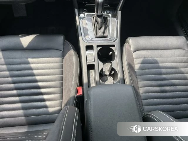Volkswagen Magotan id 4241096 из Китая 16