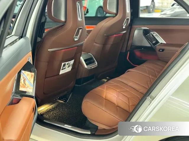 BMW 7 Series (G70) id 3426646 из Кореи 10