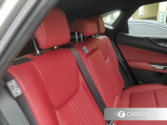 Lexus NX id 4264463 из Китая 9