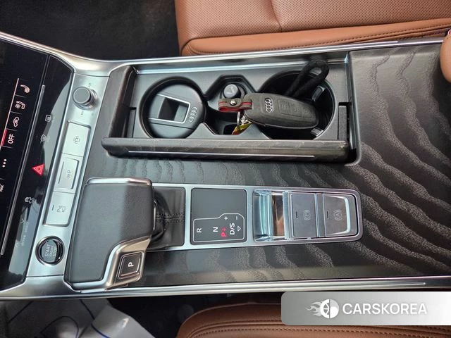 Audi A6 (C8) id 3883701 из Кореи 19