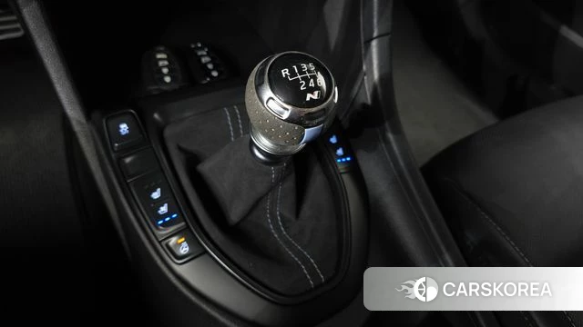 Hyundai Veloster (JS) id 4918282 из Кореи 29