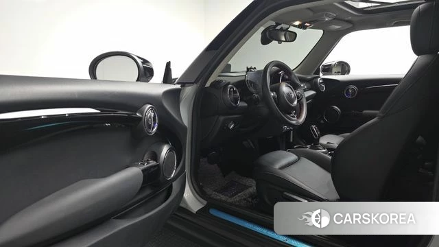 Mini Cooper S id 4785045 из Кореи 30