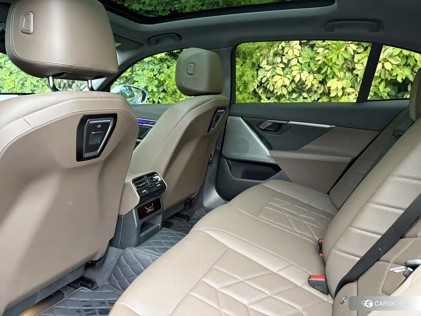 BMW i5 id 4634790 из Китая 18