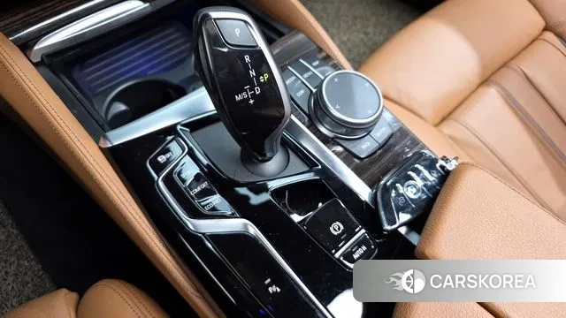 BMW 5 Series (G30) id 3524627 из Кореи 19