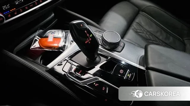 BMW 5 Series (G30) id 3447453 из Кореи 19