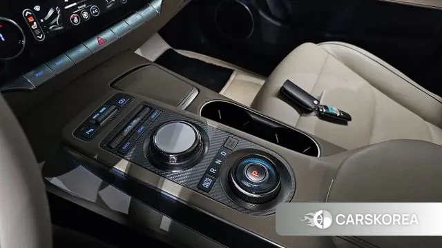 Genesis GV70 id 3639919 из Кореи 19