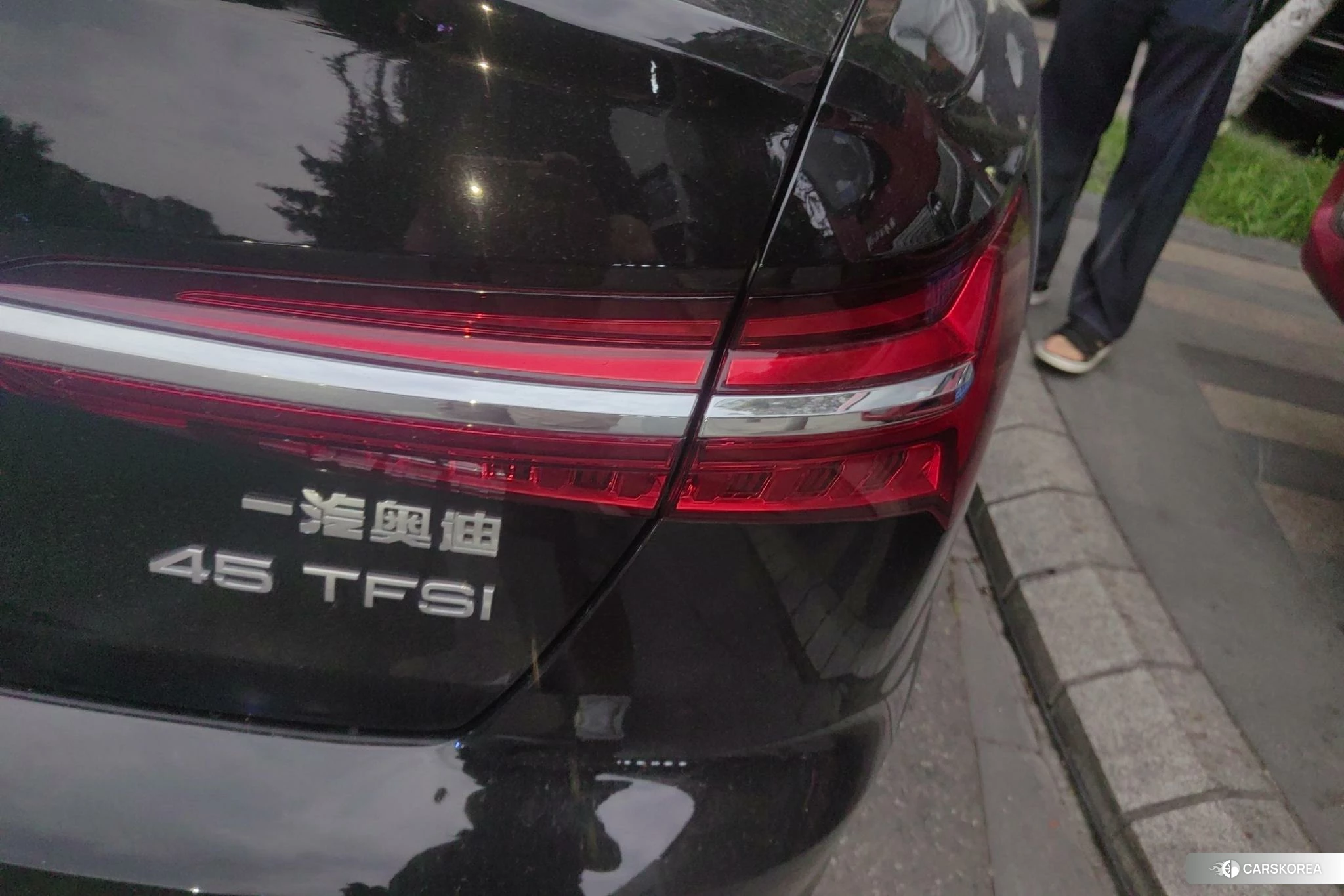 Audi A6L id 4454047 из Китая 16