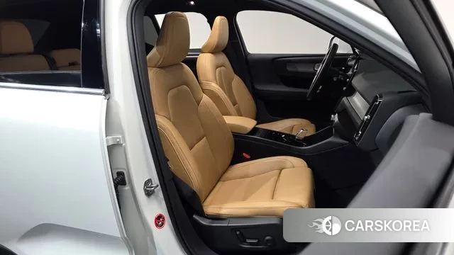 Volvo XC40 id 3660247 из Кореи 19