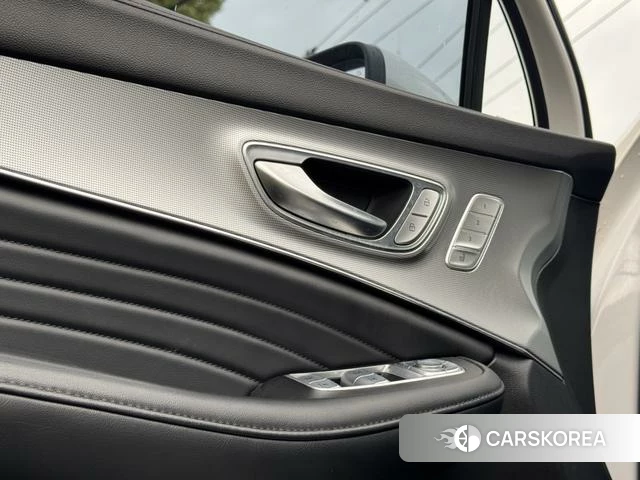 Roewe RX5 MAX id 4253762 из Китая 21