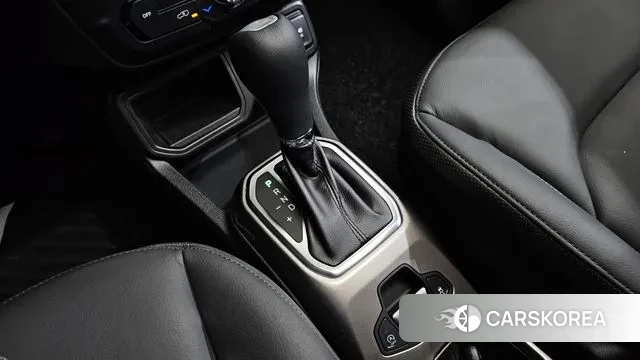 Jeep Renegade id 3262854 из Кореи 19