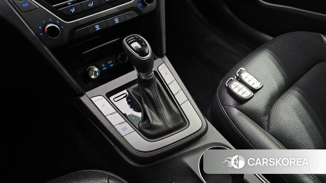 Hyundai Avante AD id 4471570 из Кореи 31
