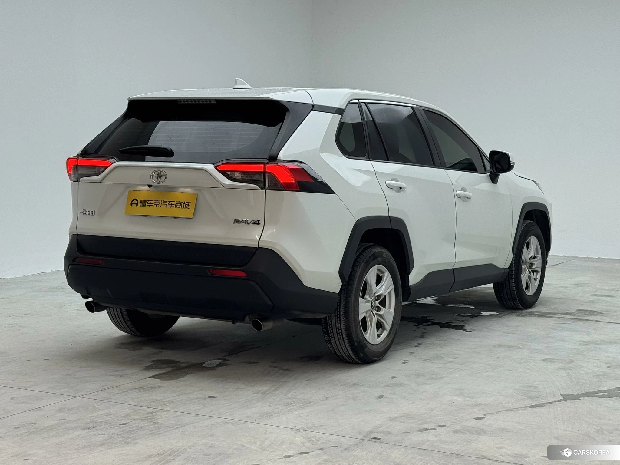 Toyota RAV4 id 4513785 из Китая 19