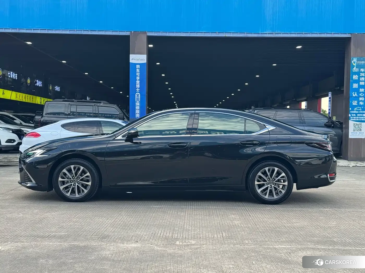 Lexus ES id 4583662 из Китая 16