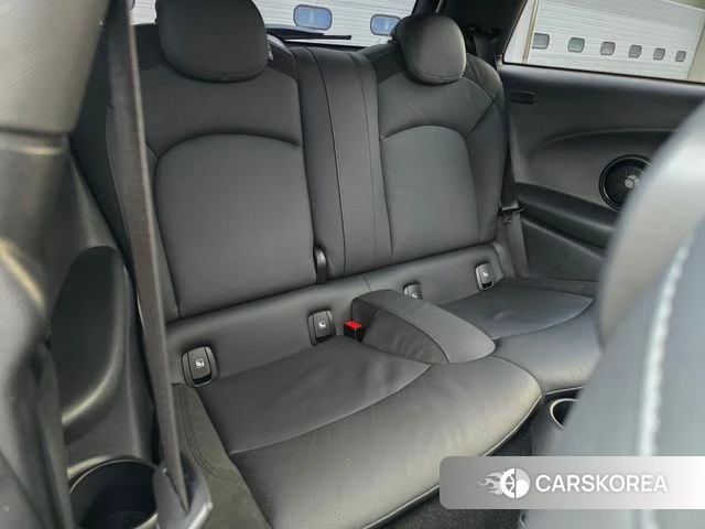 Mini Cooper Electric id 4629224 из Кореи 19