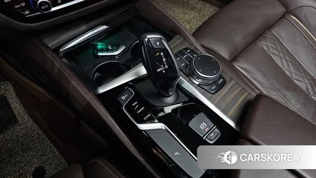 BMW 5 Series (G30) id 3403096 из Кореи 19