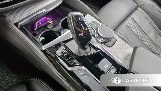 BMW 5 Series (G30) id 3060604 из Кореи 19