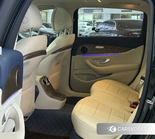 Mercedes-Benz E-class id 4275398 из Китая 14