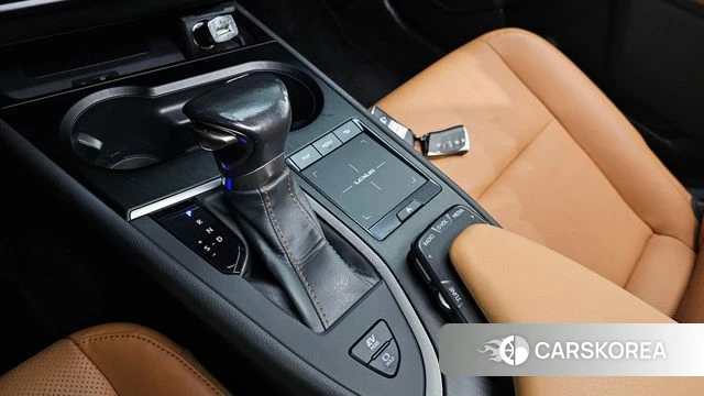 Lexus UX250h id 4384611 из Кореи 30