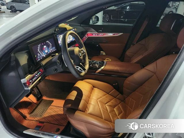 BMW 7 Series (G70) id 3798293 из Кореи 19