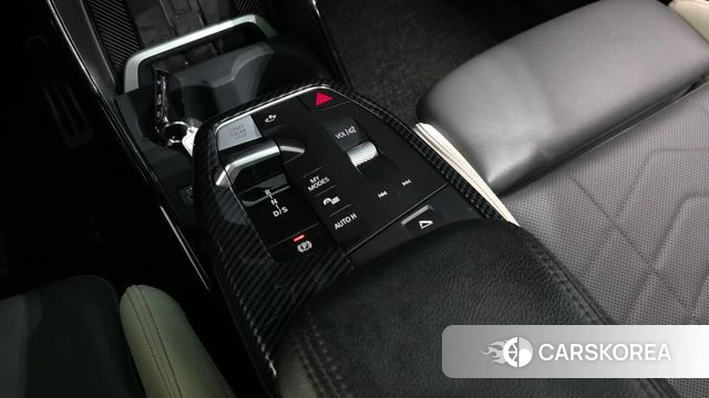 BMW X2 (U10) id 4752807 из Кореи 32