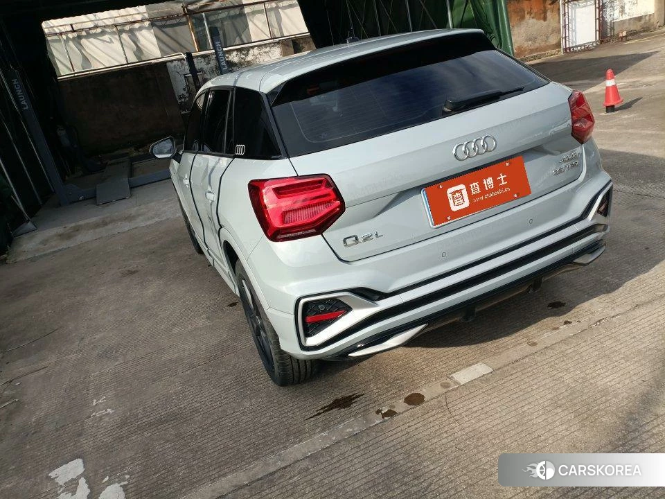 Audi Q2L id 4479651 из Китая 9