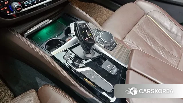 BMW 5 Series (G30) id 3386269 из Кореи 19